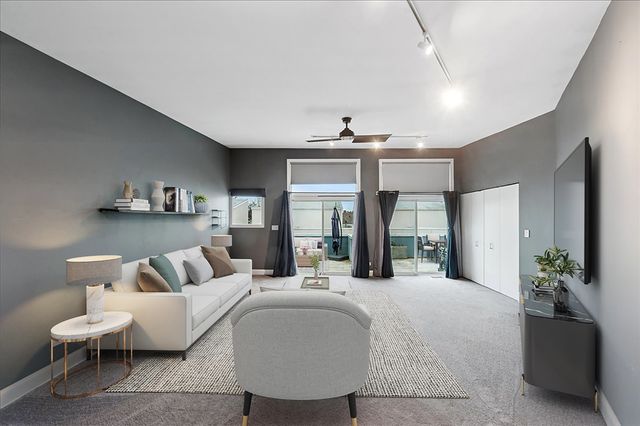 2826 N Talman Avenue A, Chicago, IL 60618