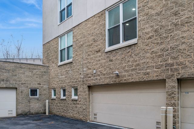 2826 N Talman Avenue A, Chicago, IL 60618