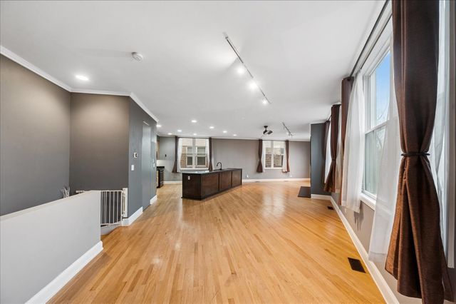 2826 N Talman Avenue A, Chicago, IL 60618