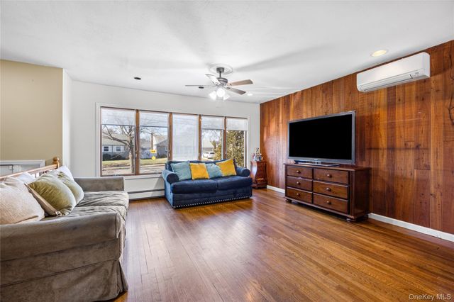 2968 Beltagh Avenue, Wantagh, NY 11793