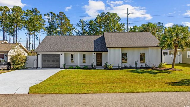 513 Plantation Dr., Surfside Beach, SC 29575