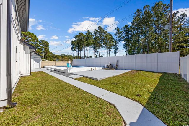 513 Plantation Dr., Surfside Beach, SC 29575