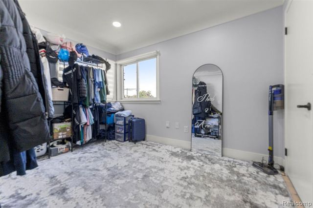 8315 Dale Street, Dearborn Heights, MI 48127