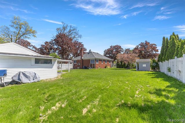 8315 Dale Street, Dearborn Heights, MI 48127