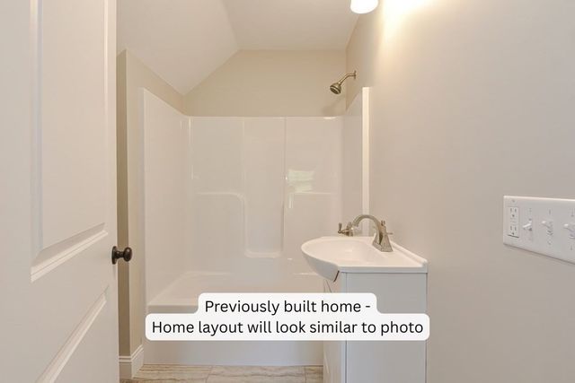 5 Brickyard Rd, North Brookfield, MA 01535