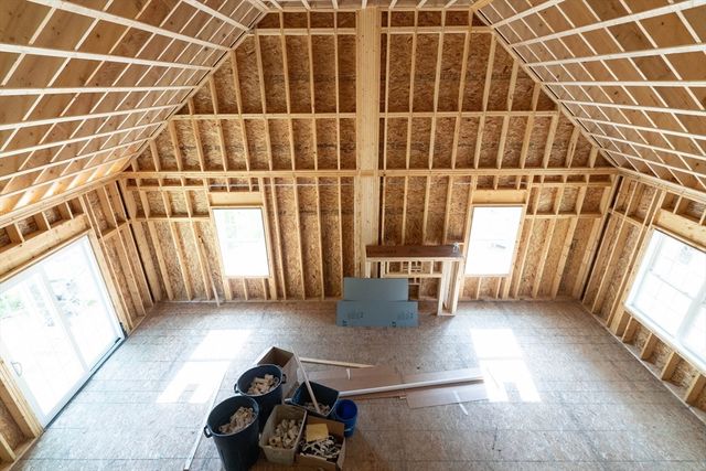 5 Brickyard Rd, North Brookfield, MA 01535