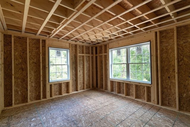 5 Brickyard Rd, North Brookfield, MA 01535