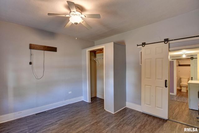 517 N PINE Street, Taylorville, IL 62568