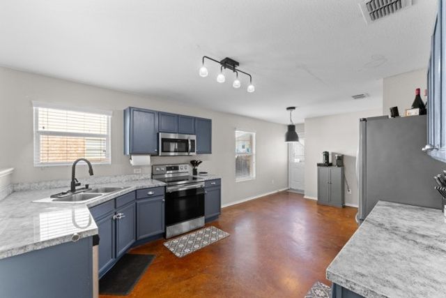 6724 Meadow Way Lane, Fort Worth, TX 76179