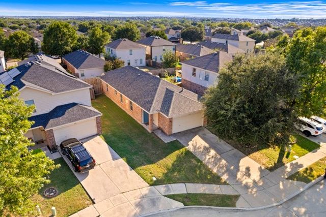 6724 Meadow Way Lane, Fort Worth, TX 76179