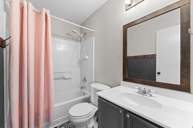 6724 Meadow Way Lane, Fort Worth, TX 76179