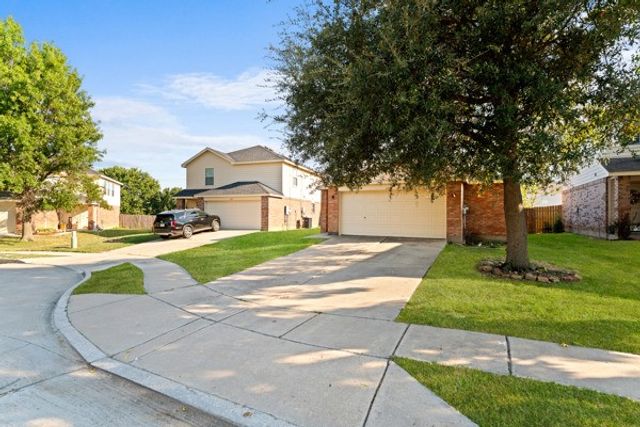 6724 Meadow Way Lane, Fort Worth, TX 76179