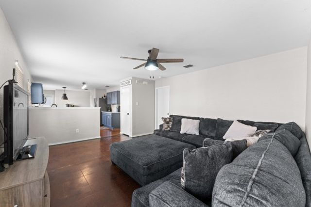 6724 Meadow Way Lane, Fort Worth, TX 76179