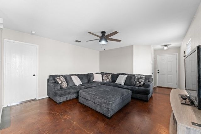 6724 Meadow Way Lane, Fort Worth, TX 76179