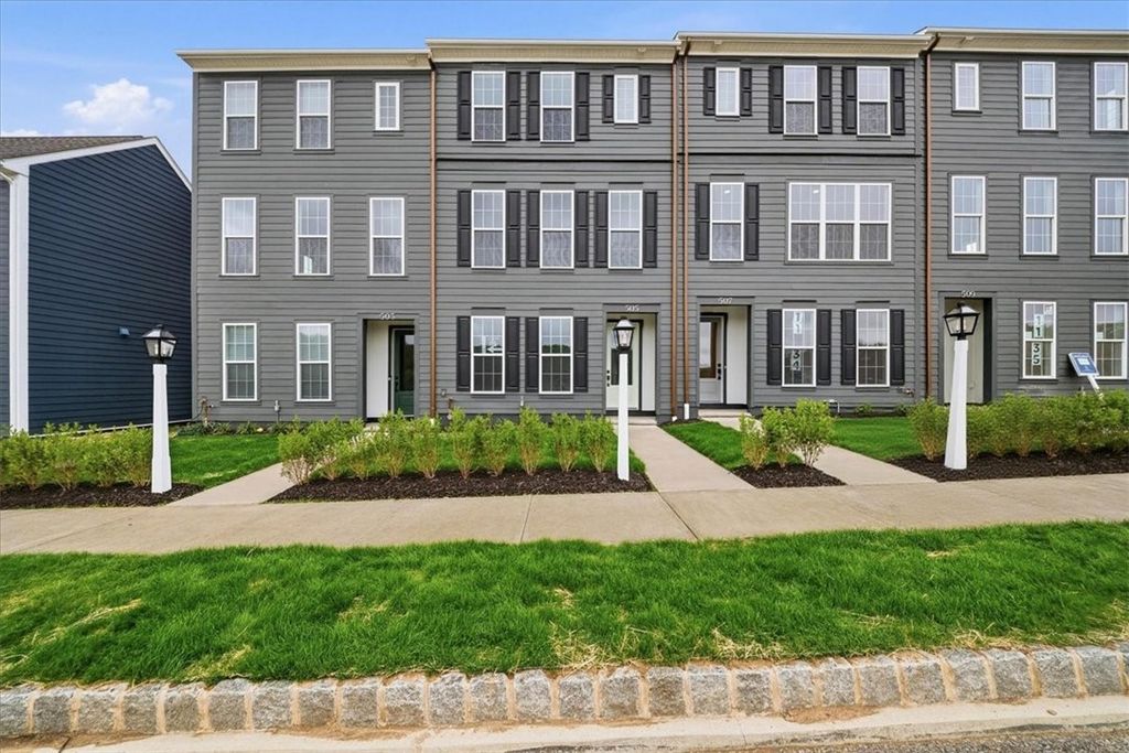 505 Freeman Street, Cranberry Twp, PA 16066