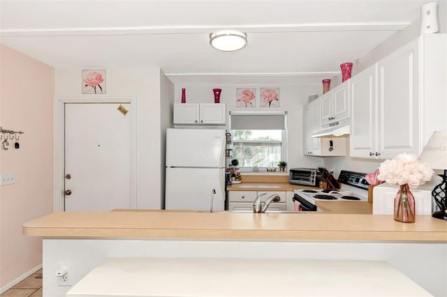 25100 SANDHILL BOULEVARD 203, Punta Gorda, FL 33983