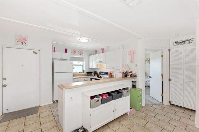 25100 SANDHILL BOULEVARD 203, Punta Gorda, FL 33983