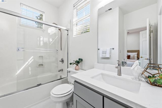 32 Colby Ct, Pleasanton, CA 94566