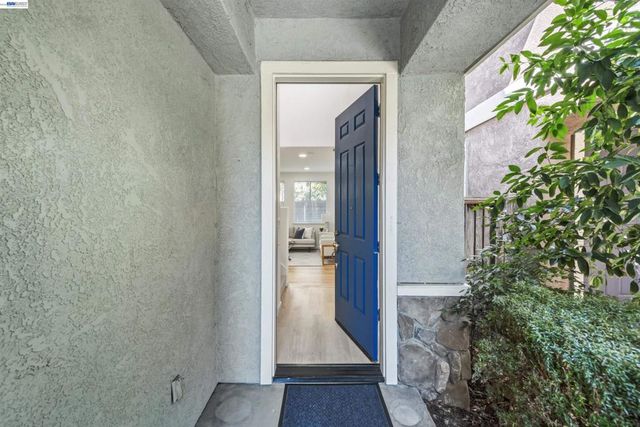 32 Colby Ct, Pleasanton, CA 94566