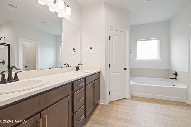 101 Bexley Court, Lafayette, LA 70506