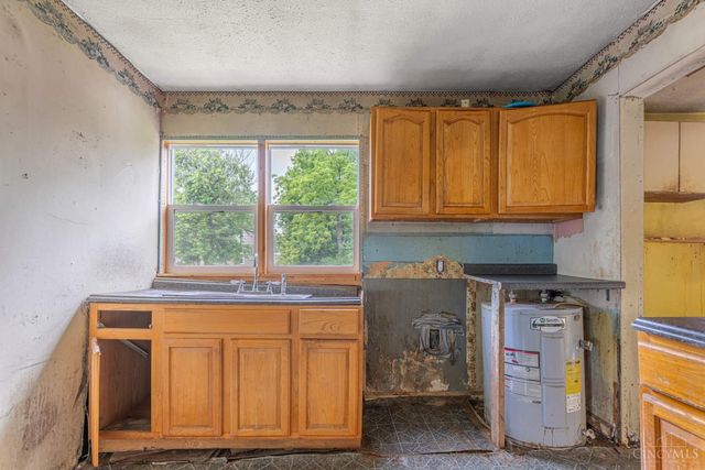 9423 Bruce Drive, Franklin Twp, OH 45005