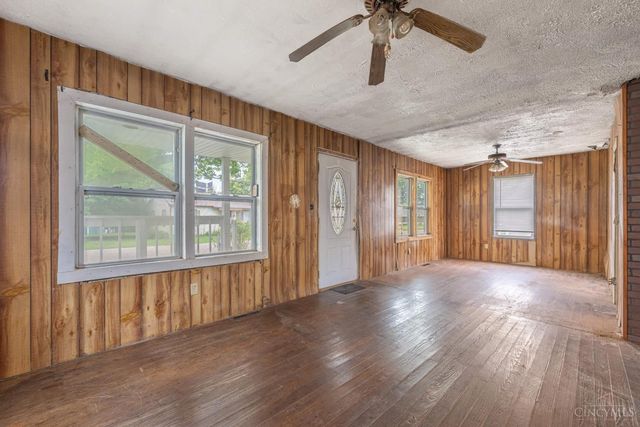 9423 Bruce Drive, Franklin Twp, OH 45005