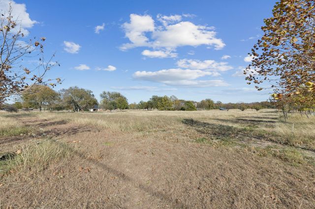 725 Stinson Road, Lucas, TX 75002
