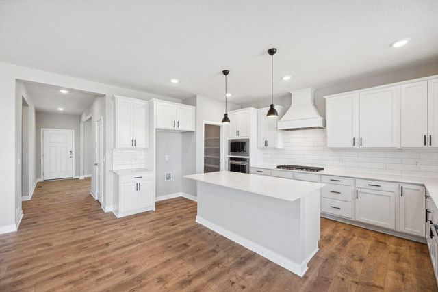 6090 Jensen Avenue South, Cottage Grove, MN 55016