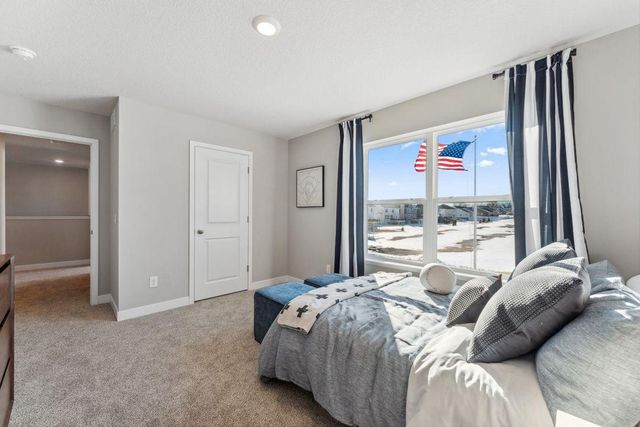 6090 Jensen Avenue South, Cottage Grove, MN 55016