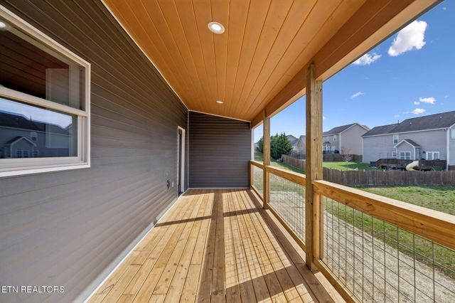 2785 Vista Meadows Lane, Sevierville, TN 37876