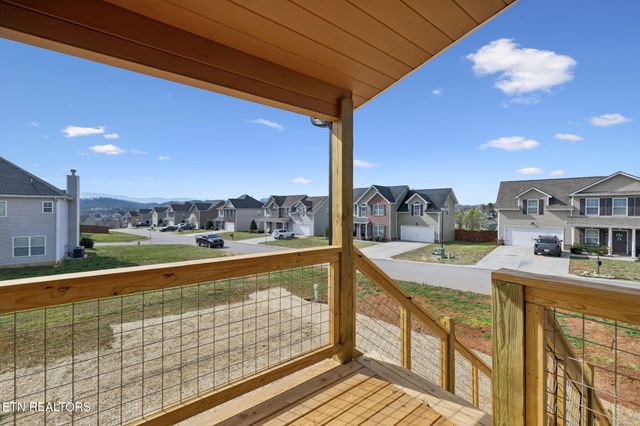 2785 Vista Meadows Lane, Sevierville, TN 37876