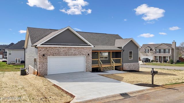 2785 Vista Meadows Lane, Sevierville, TN 37876