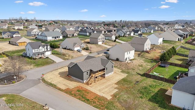 2785 Vista Meadows Lane, Sevierville, TN 37876