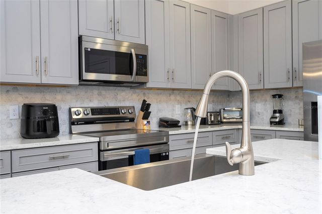 5860 HIGH SEAS DRIVE, Orlando, FL 32821