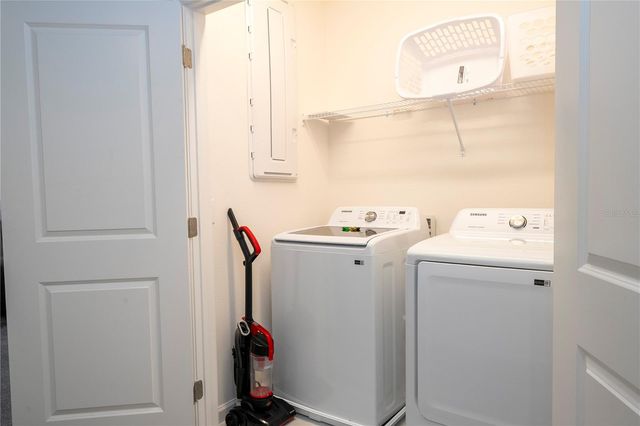 5860 HIGH SEAS DRIVE, Orlando, FL 32821