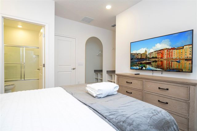 5860 HIGH SEAS DRIVE, Orlando, FL 32821