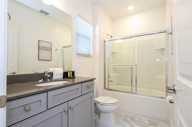 5860 HIGH SEAS DRIVE, Orlando, FL 32821