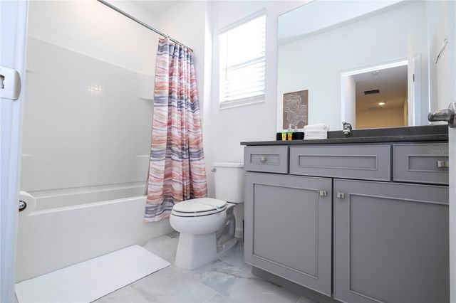 5860 HIGH SEAS DRIVE, Orlando, FL 32821