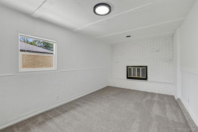 900 Quentin Street, Aurora, CO 80011