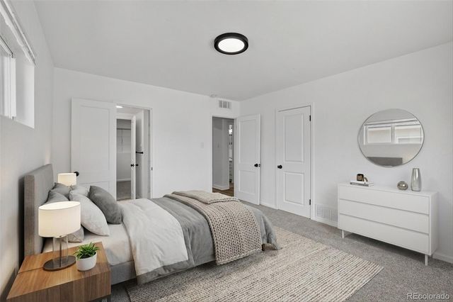 900 Quentin Street, Aurora, CO 80011