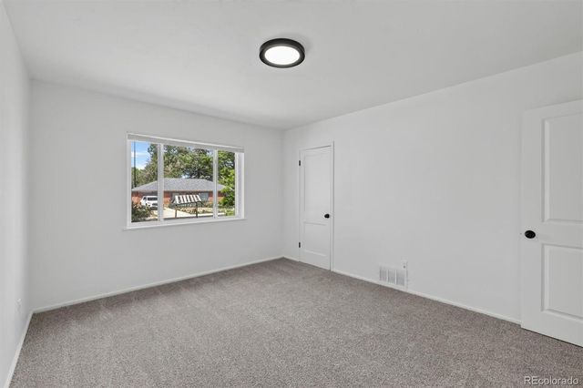 900 Quentin Street, Aurora, CO 80011