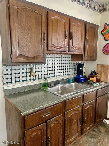 4119 E 138th Street, Cleveland, OH 44105