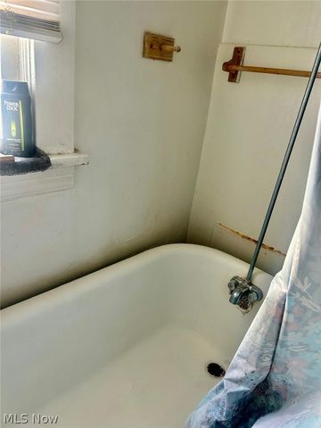 4119 E 138th Street, Cleveland, OH 44105