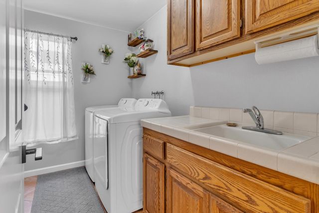 104 Winding Canyon Ln, Folsom, CA 95630