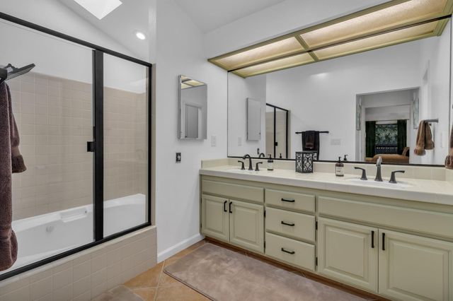 104 Winding Canyon Ln, Folsom, CA 95630