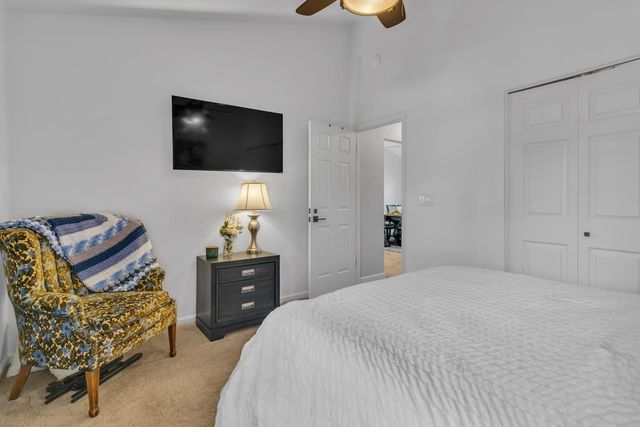 104 Winding Canyon Ln, Folsom, CA 95630