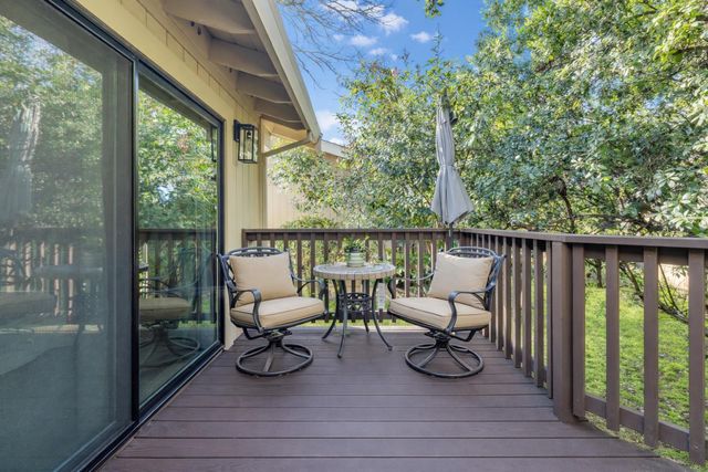 104 Winding Canyon Ln, Folsom, CA 95630