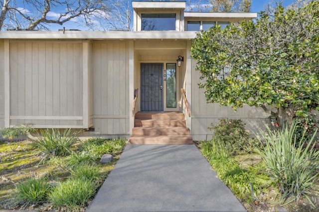 104 Winding Canyon Ln, Folsom, CA 95630