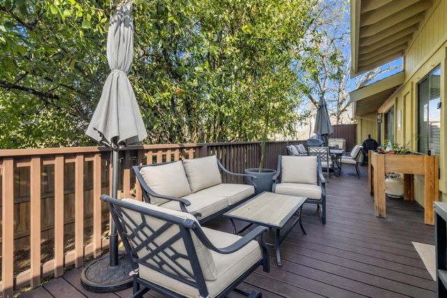 104 Winding Canyon Ln, Folsom, CA 95630