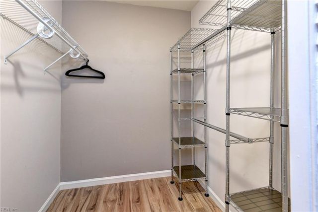 306 Meadowlake RD, Yorktown, VA 23693